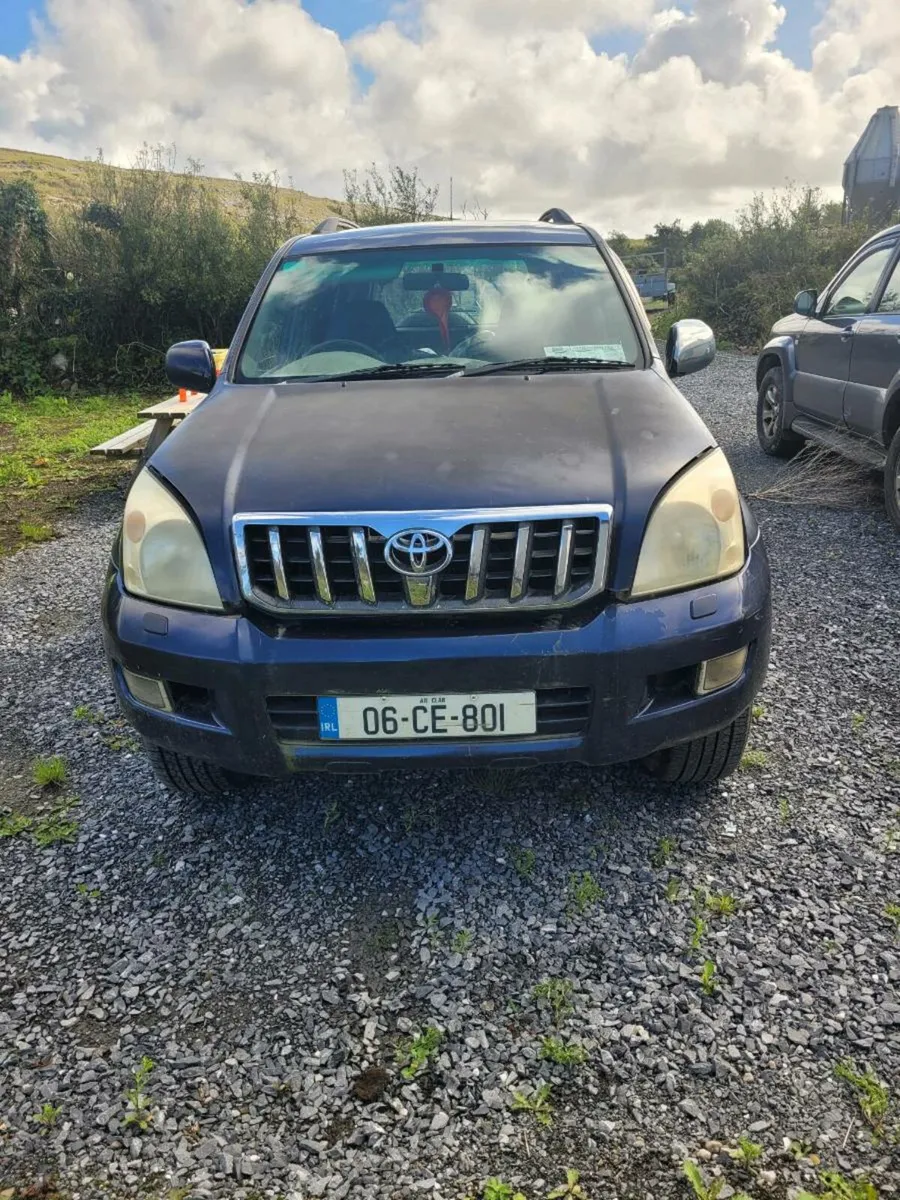 06 landcruiser suitable for breaking, - Image 3