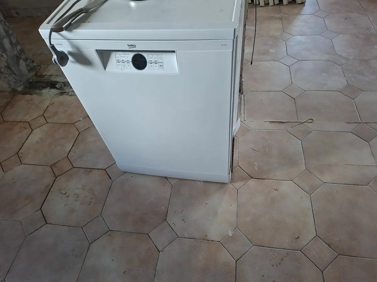 Beko b300 dish washer - Image 1