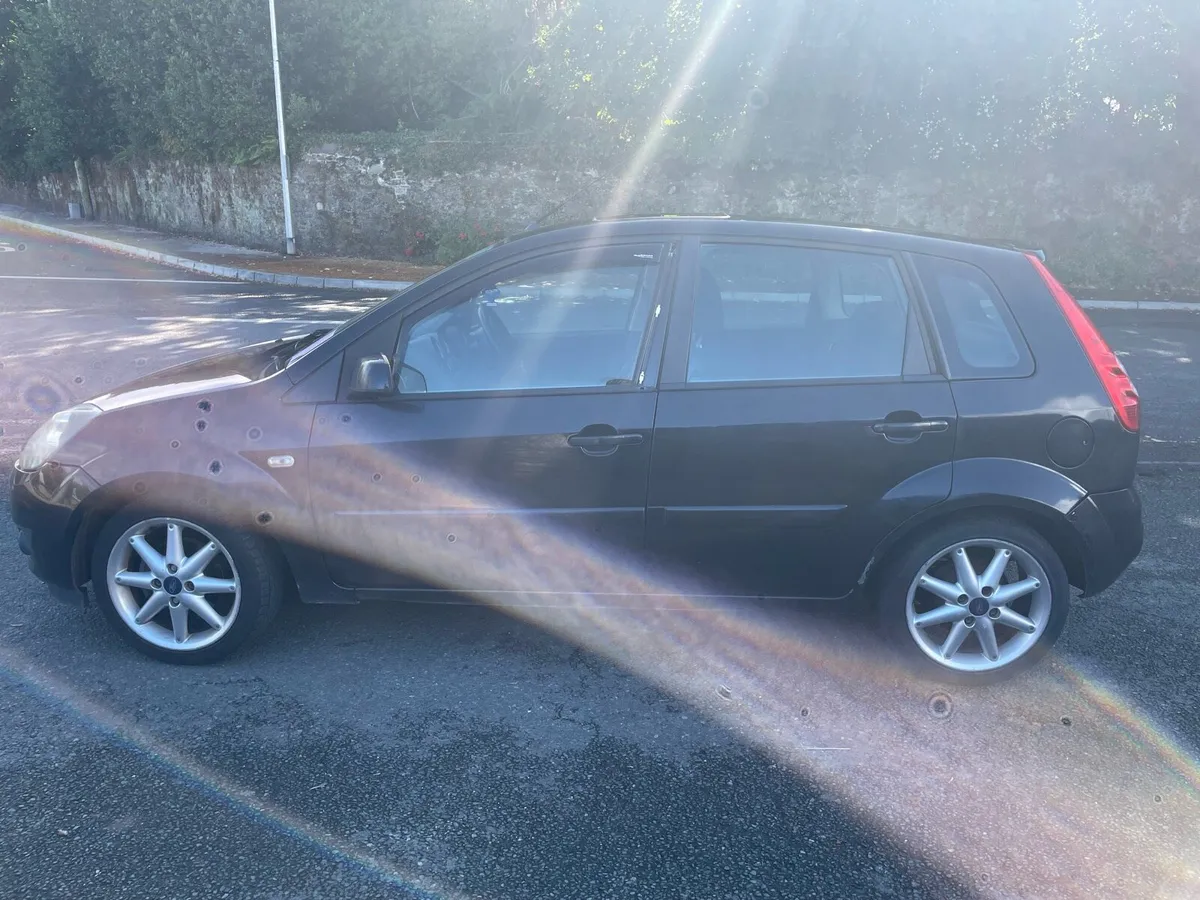 Ford Fiesta Zetec - Image 3