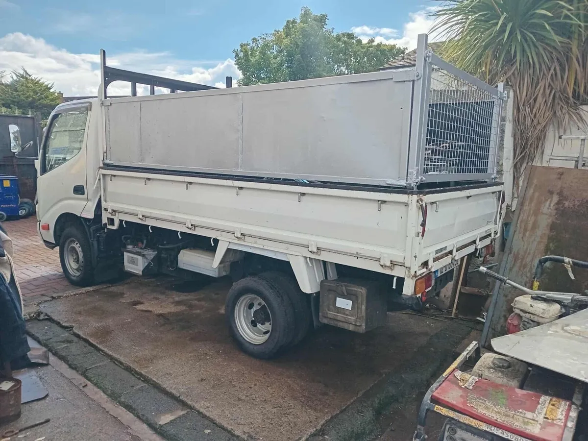 Toyota dyna - Image 2