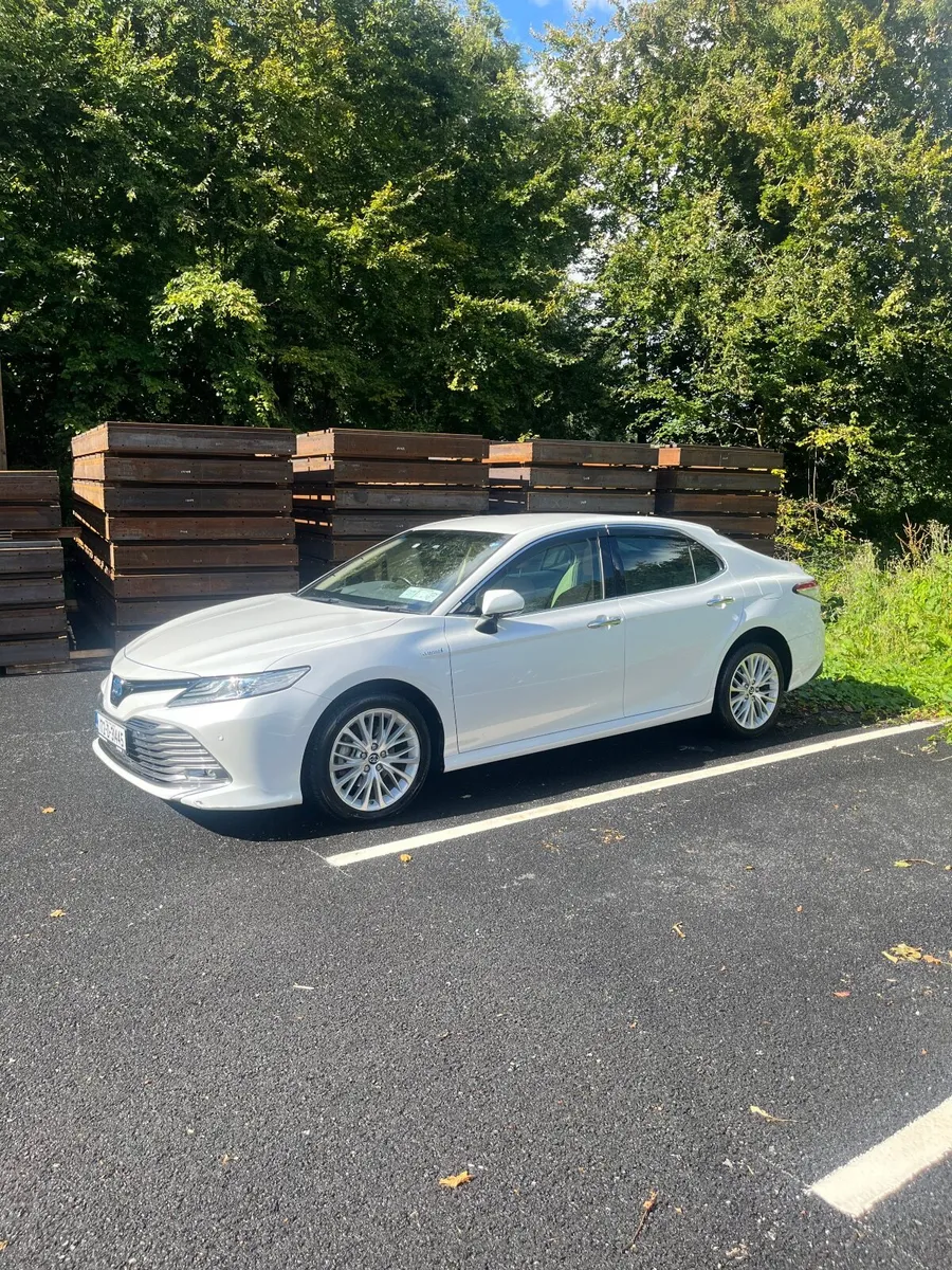 Toyota Camry 2017 - Image 1