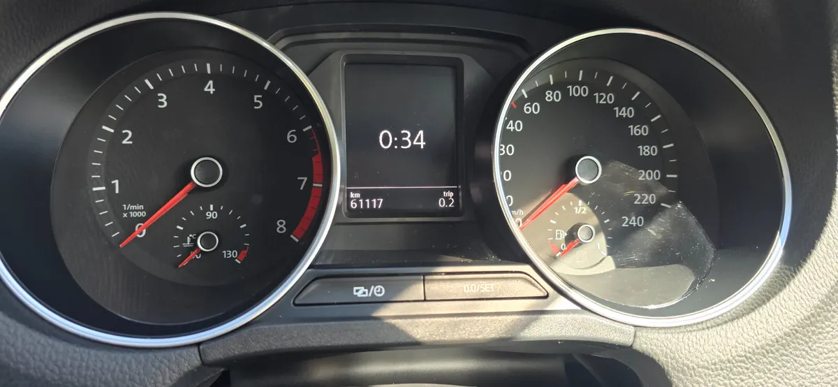 VOLKSWAGEN POLO 2015/2 TSI COMFORT LINE - Image 2
