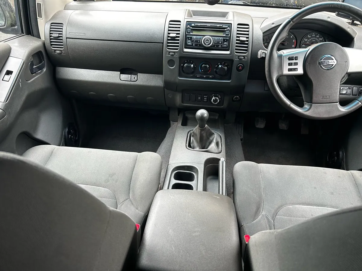 Nissan Navara - Image 2