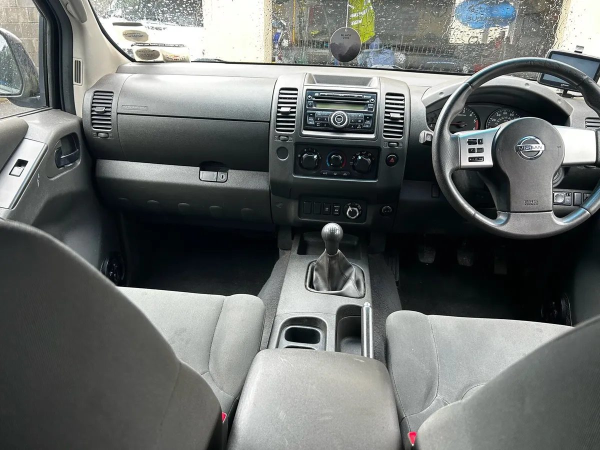 Nissan Navara - Image 4