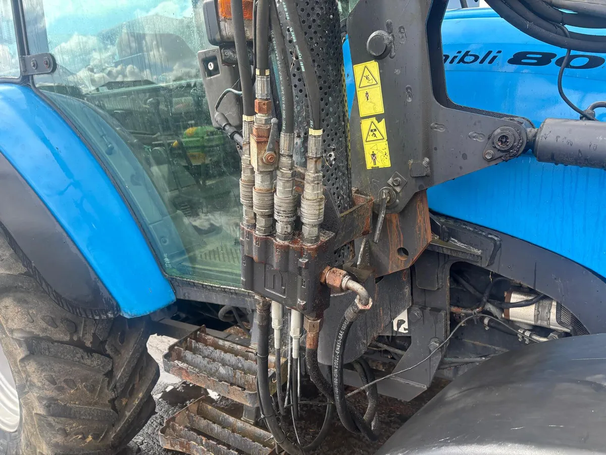 Trima 220 front loader - Image 4