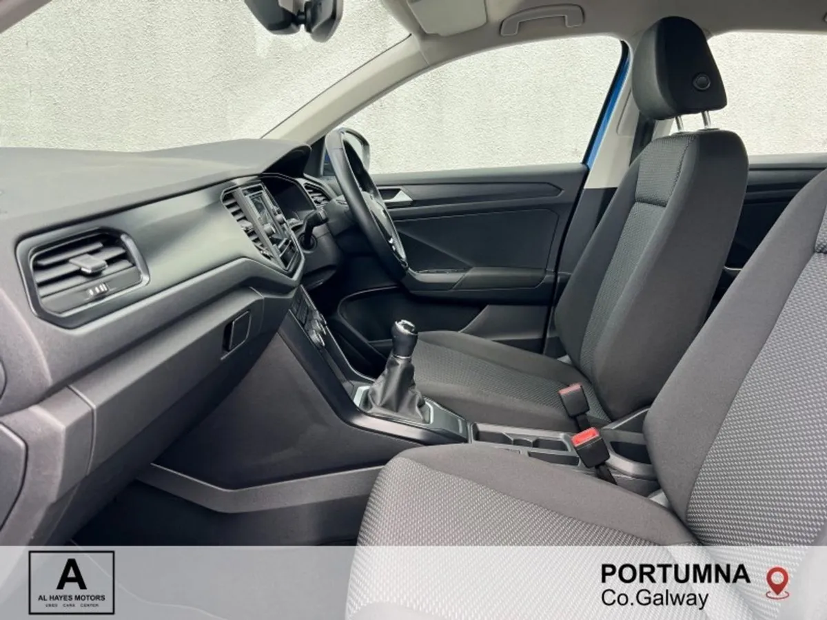 Volkswagen T-Roc 2020 T.L 1.0 TSI 6speed 115BHP N - Image 4
