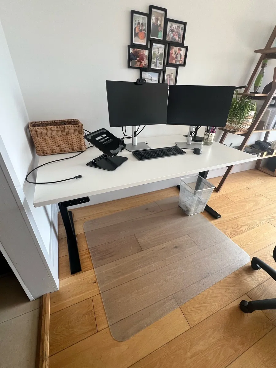Sit stand desk - Image 1