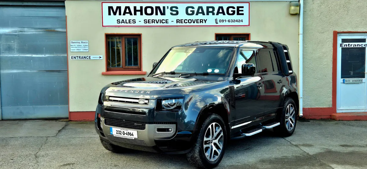 2023 LAND ROVER DEFENDER 3.0D  3 SEATER HARD TOP - Image 1