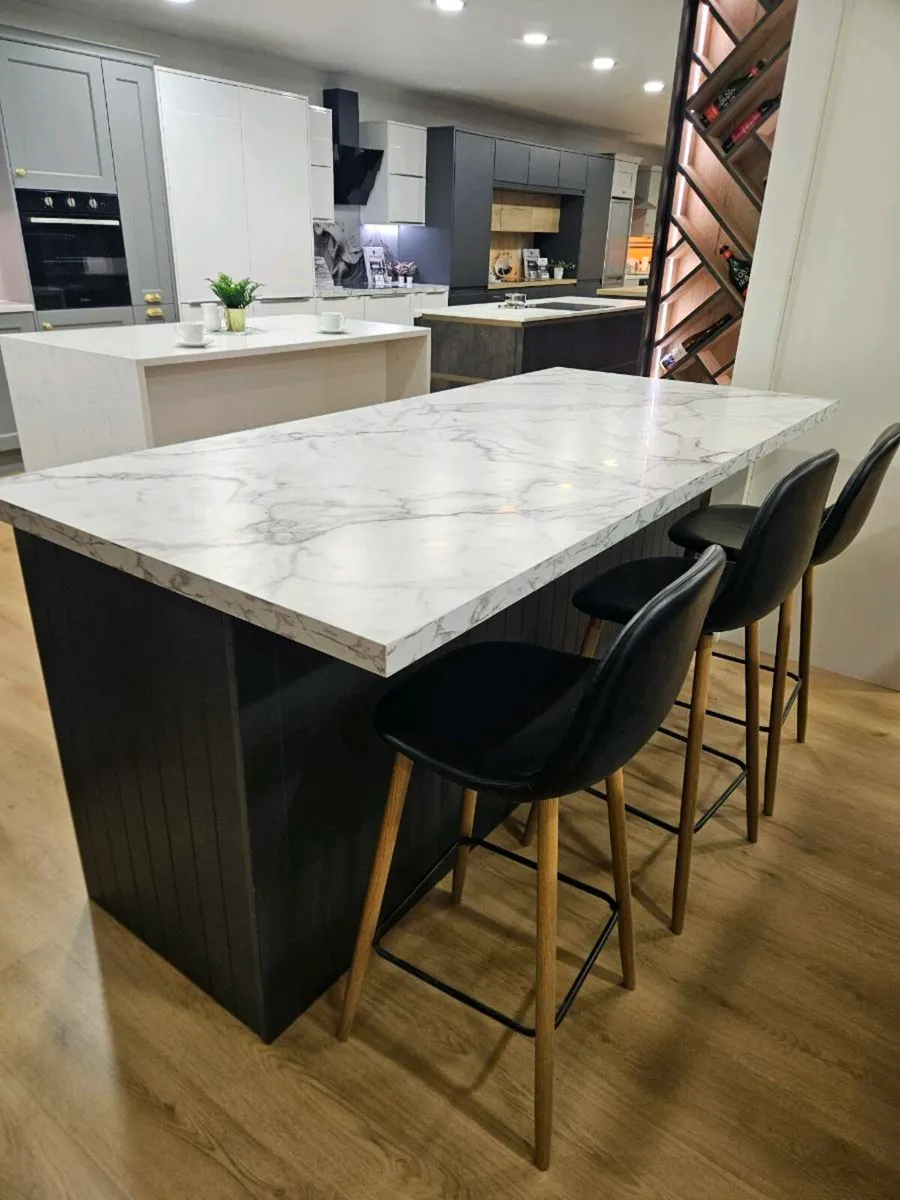 Brand new Kitchen islands - Image 3