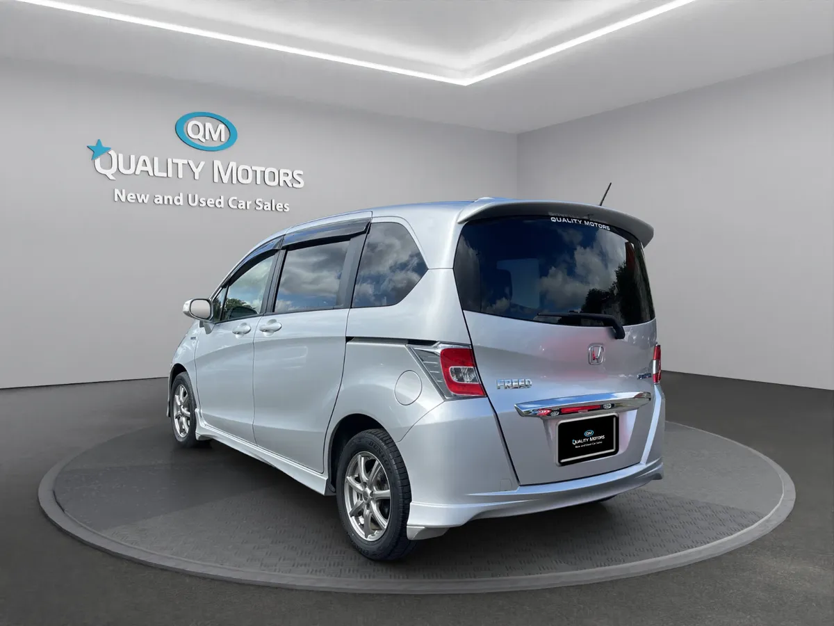 2014 HONDA FREED HYBRID (S99) 6 SEATER - Image 4
