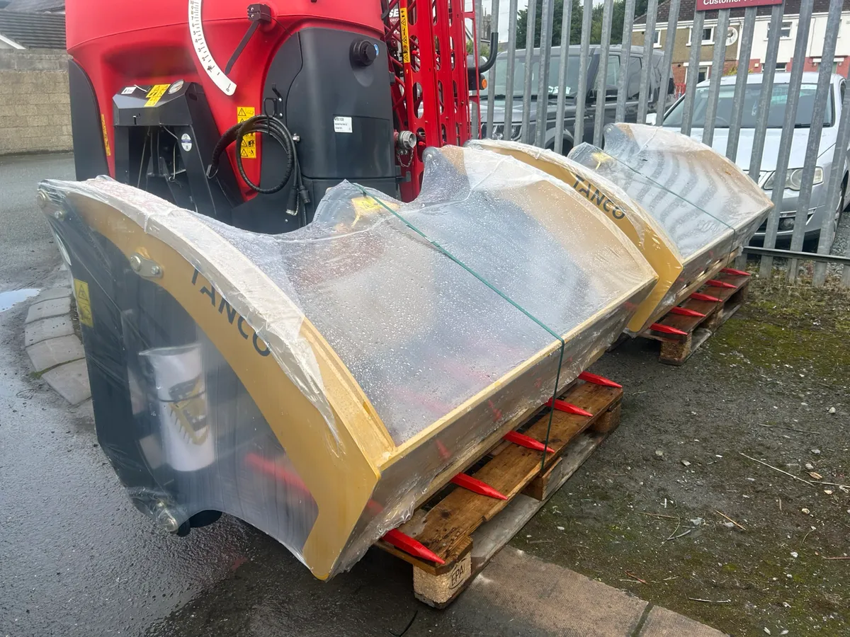 New Tanco i73 bale cutters with plastic catcher - Image 3