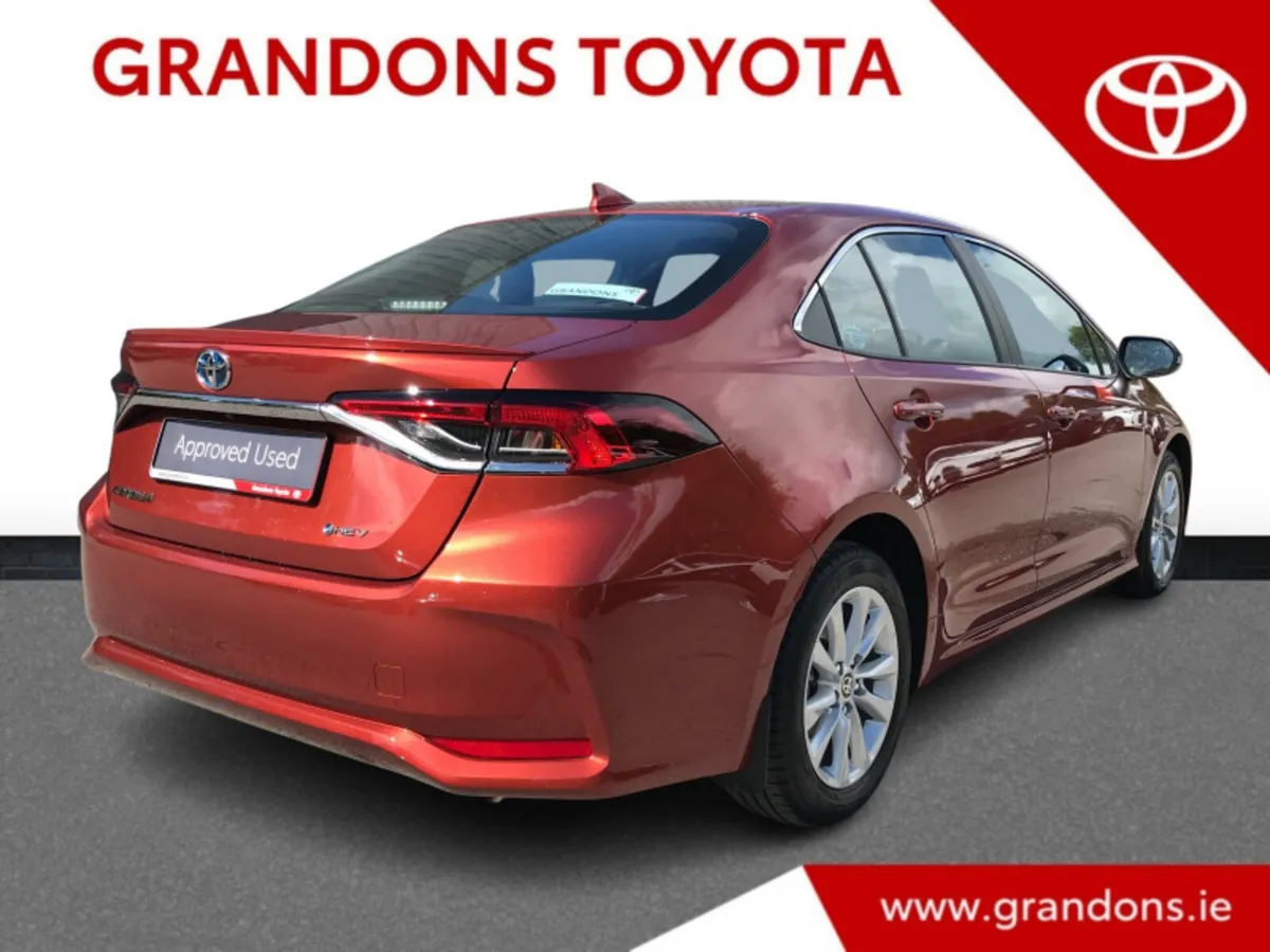 Toyota Corolla SALOON LUNA - GRANDONS - Image 2