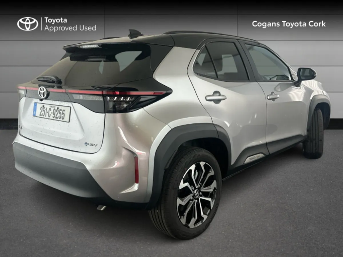 Toyota Yaris Cross Luna Sport - Image 2