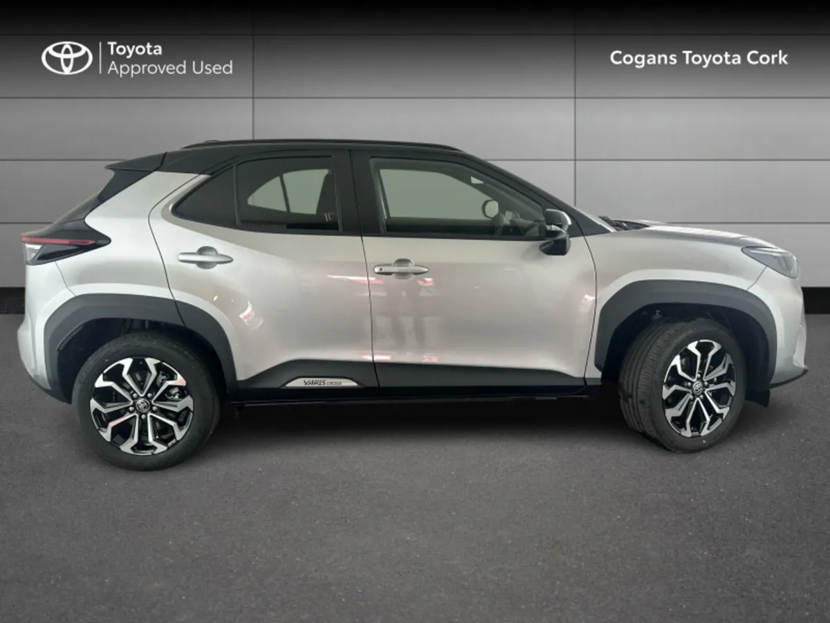 Toyota Yaris Cross Luna Sport - Image 3