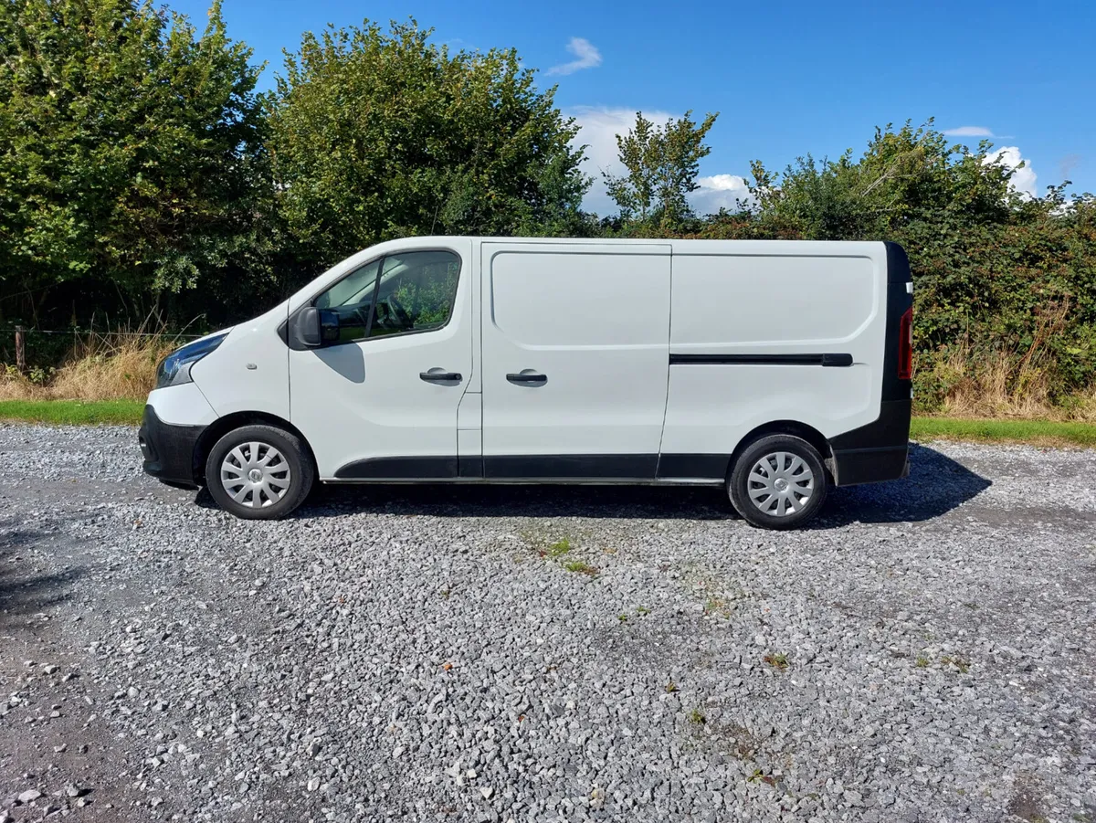 Renault Trafic 211 LWB 2.0L DCI NO Vat.LOW Mileage - Image 4
