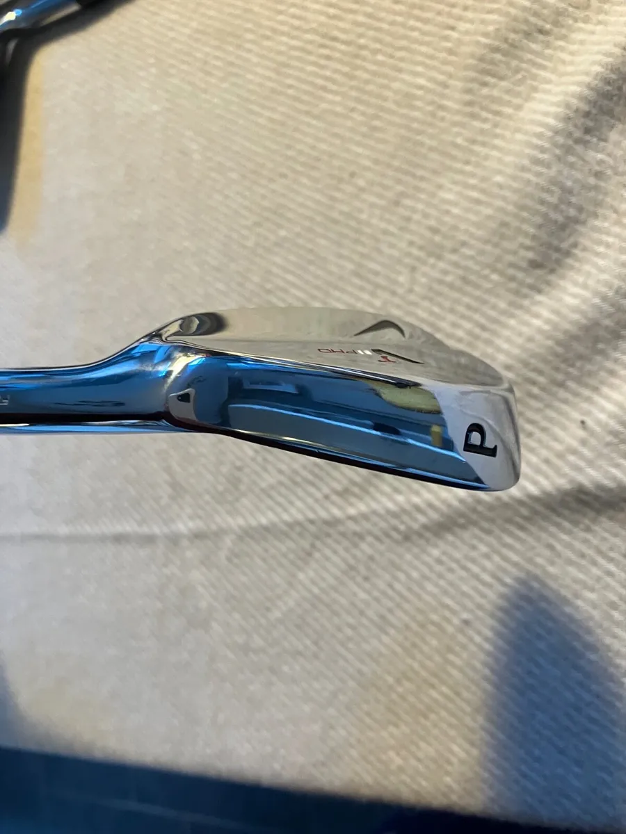 Nike Vr Pro irons   New - Image 3