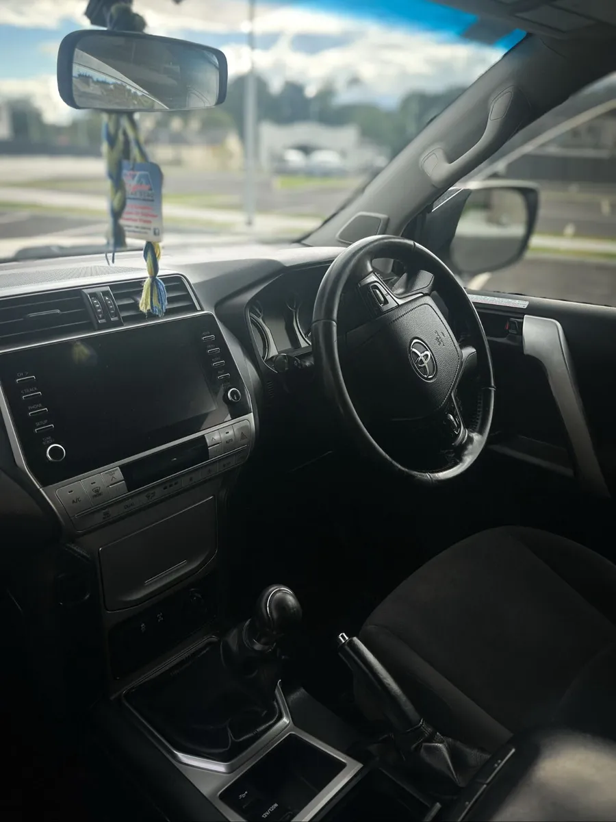 Toyota Land Cruiser 2022 - Image 4