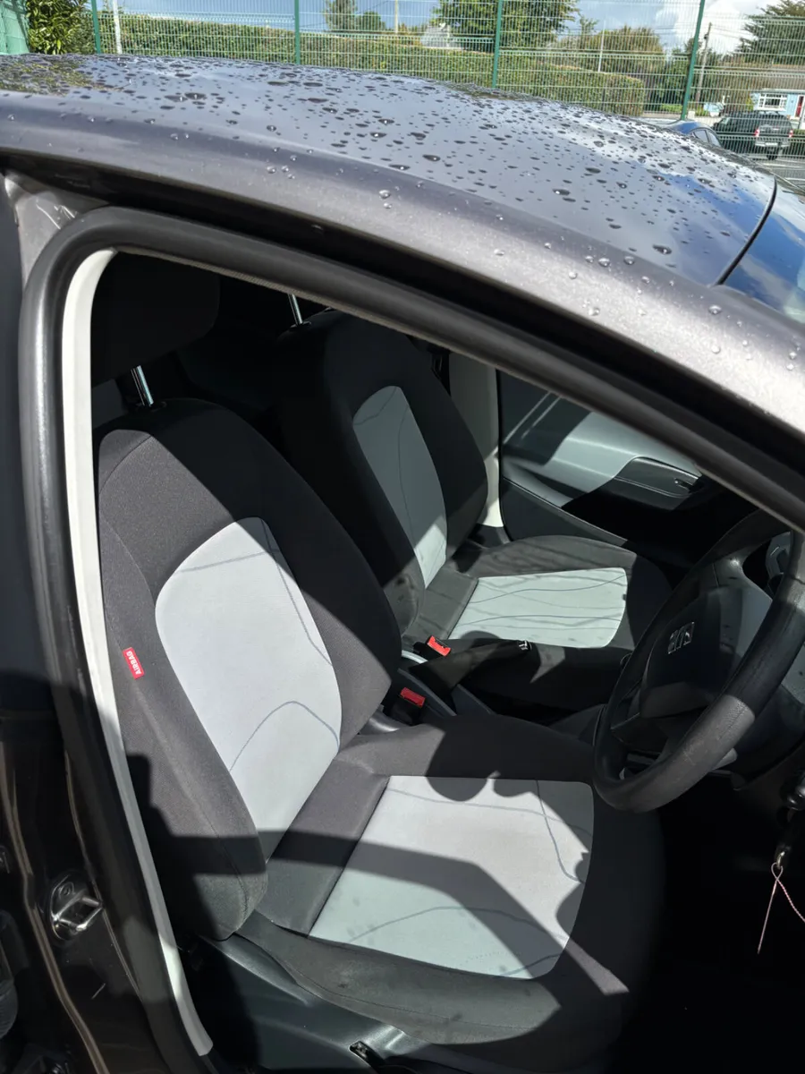 SEAT Ibiza 2015 DIESEL - Image 3