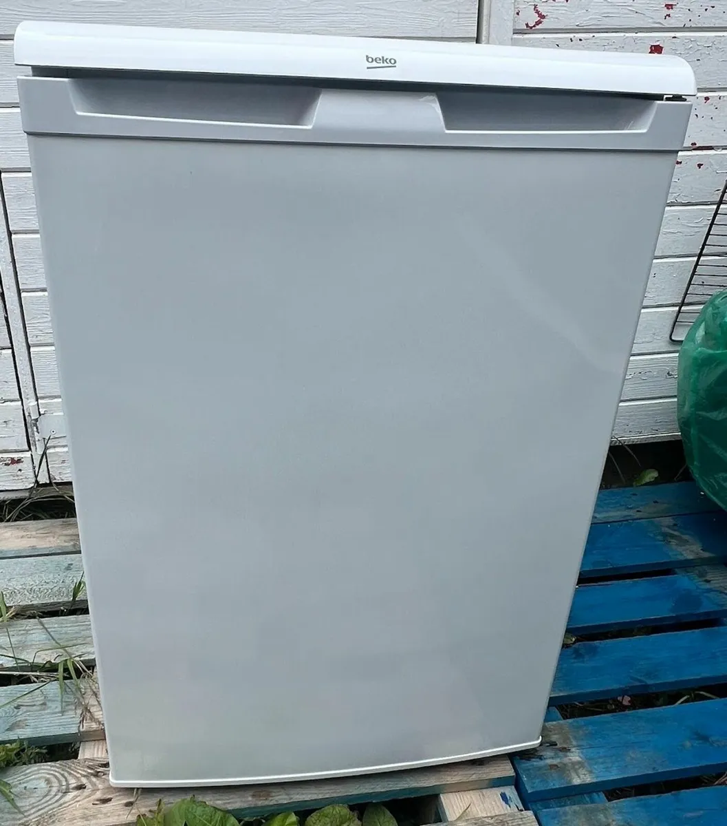 Beko 128 Litre Freestanding Under Counter Larder - Image 4