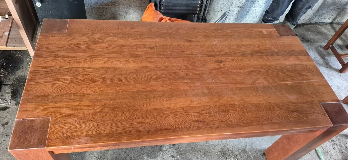 Kitchen table and 6 chairs walnut - Image 2