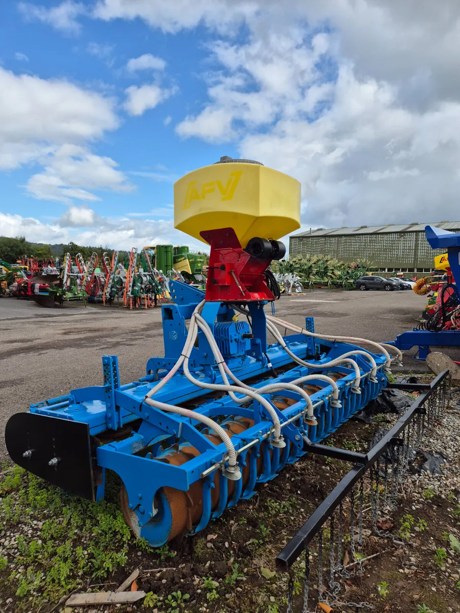 Lemken Power Harrow with APV - Image 1