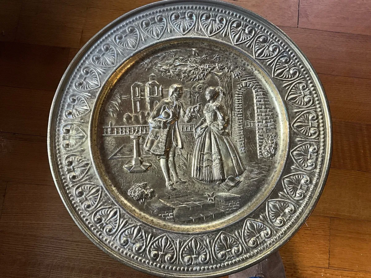 Vintage Hammered Brass Wall Plaque 36cm - Image 1
