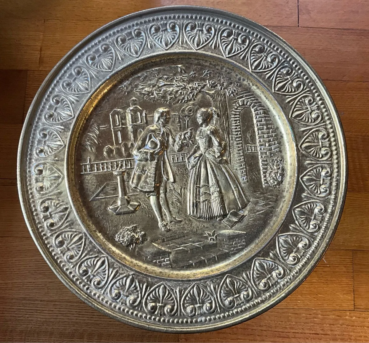 Vintage Hammered Brass Wall Plaque 36cm - Image 2