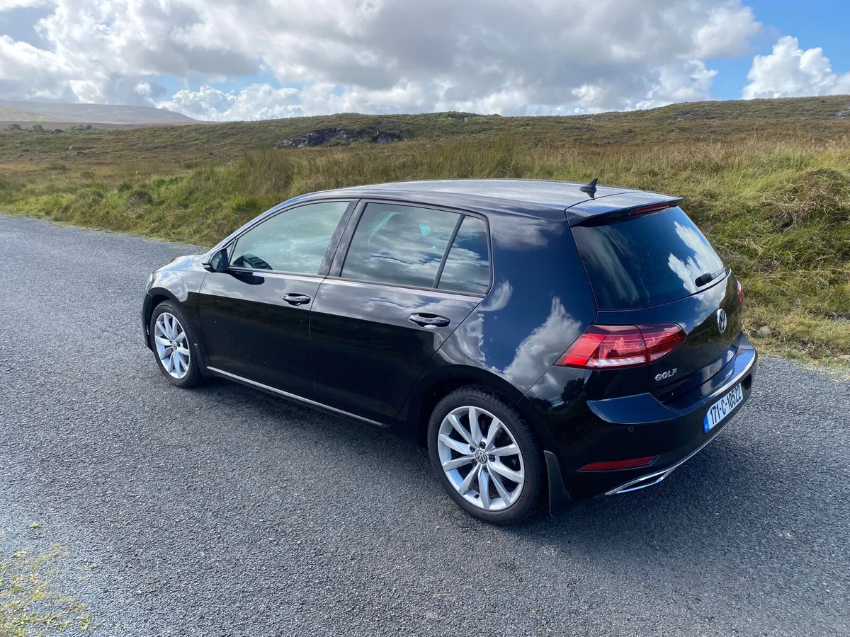 Volkswagen Golf Highline 1.6 TDI 7.5 115 HP - Image 4