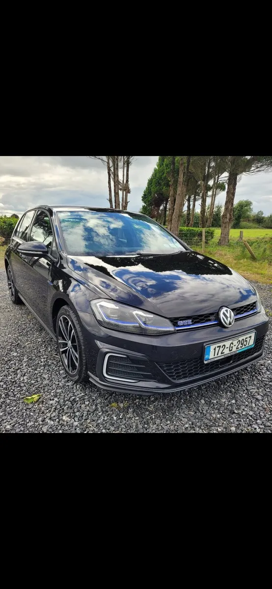 Volkswagon Golf GTE - Image 1