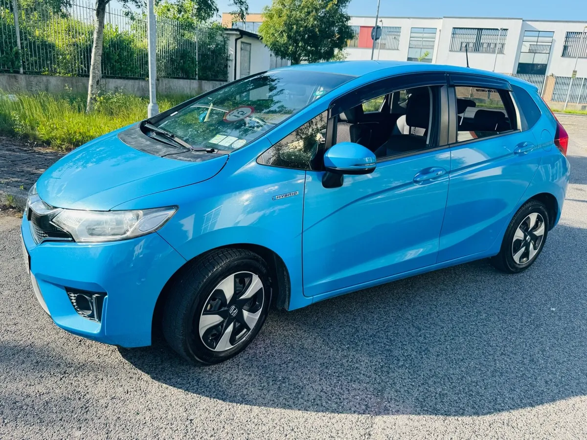 Honda Fit Automatic Hybrid High Spec’s 3m warranty - Image 2