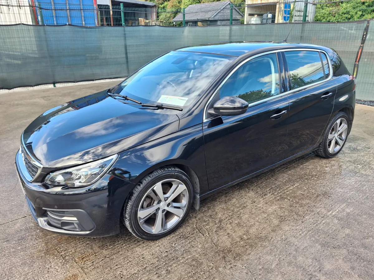 182 Peugeot 308  Diesel  Light Damage - Image 1