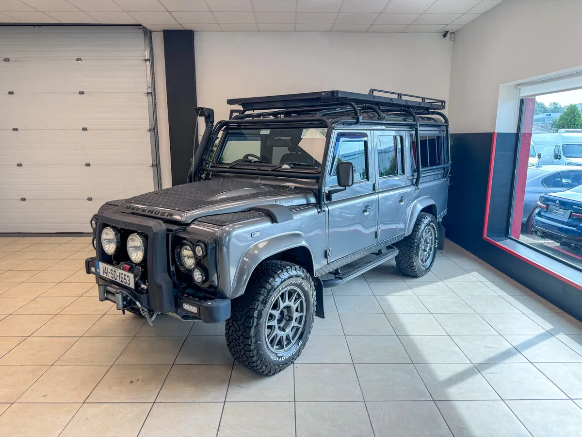 Land Rover Defender 2014 - Image 1