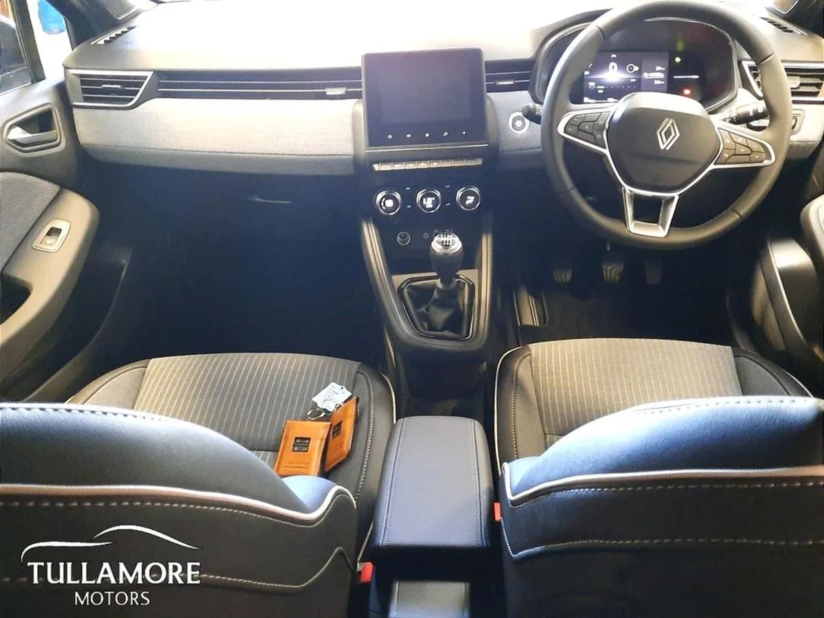 Renault Clio TCe 90 Dfull Techno - Image 2
