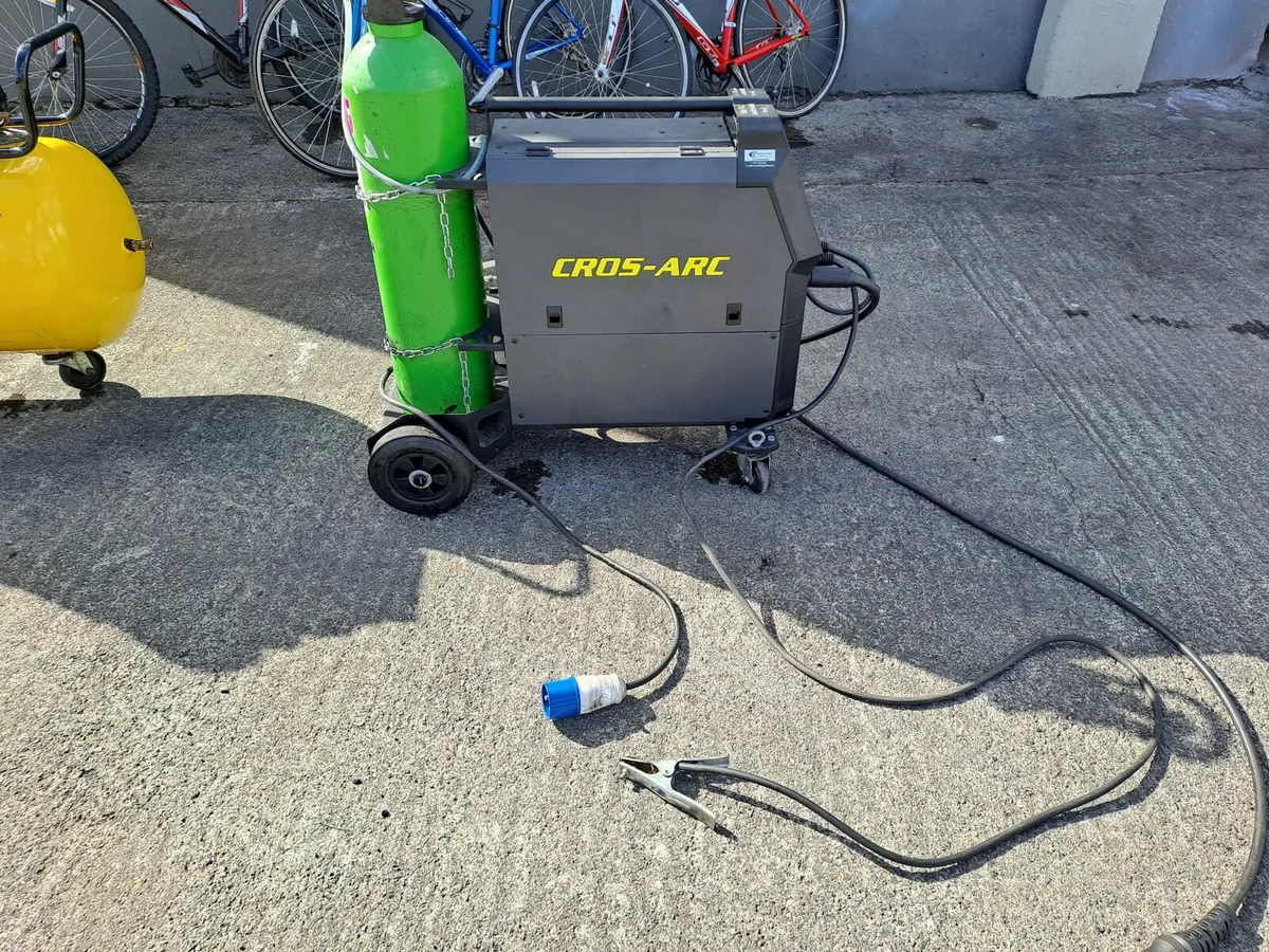 Garage equipment - Image 2
