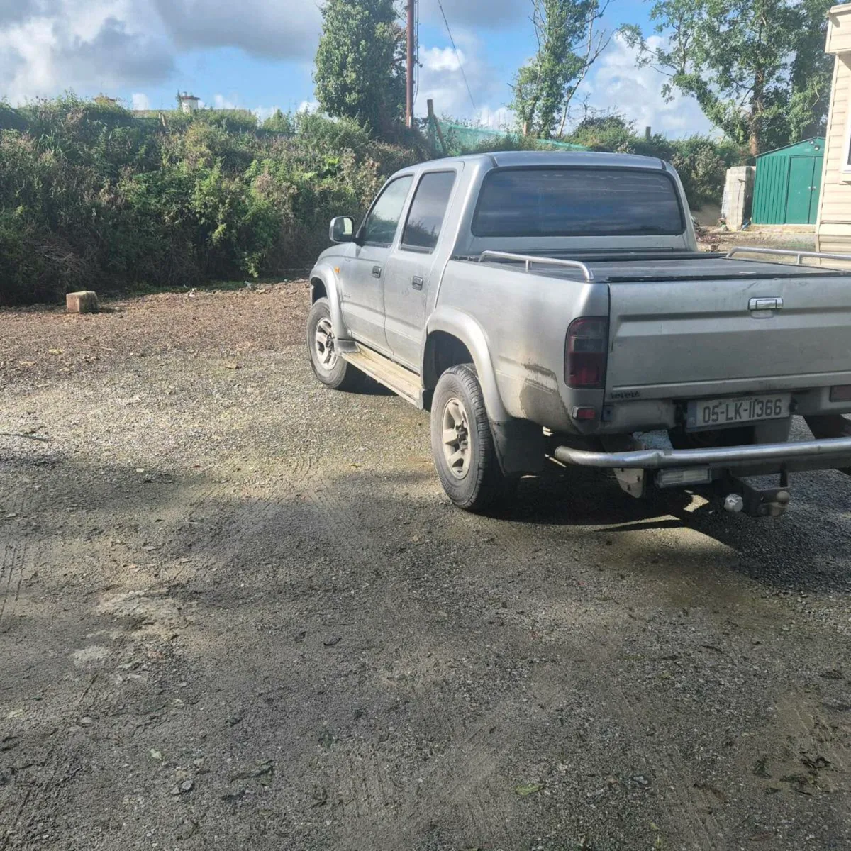 Toyota hilux - Image 4