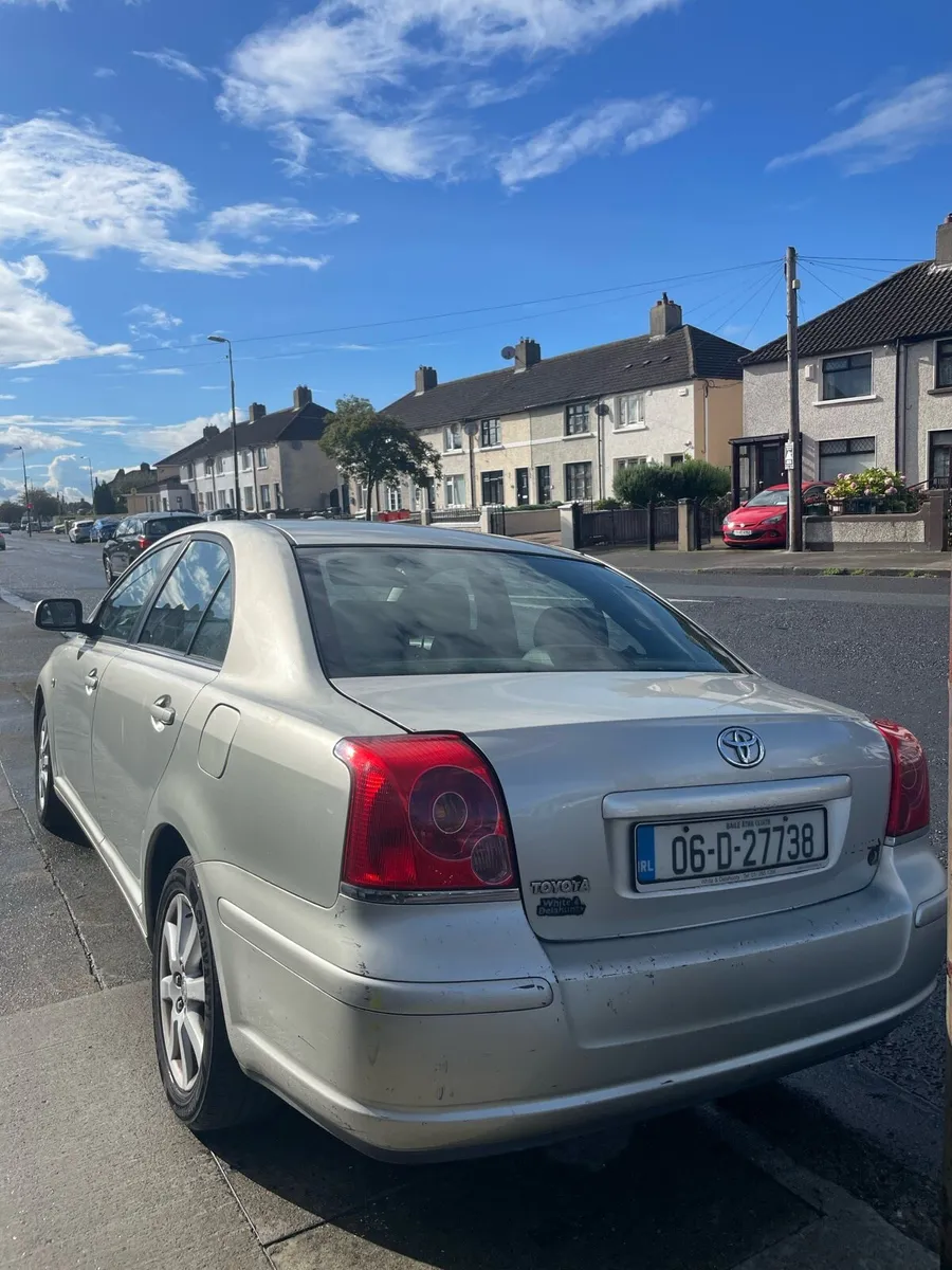 Toyota Avensis - Image 2
