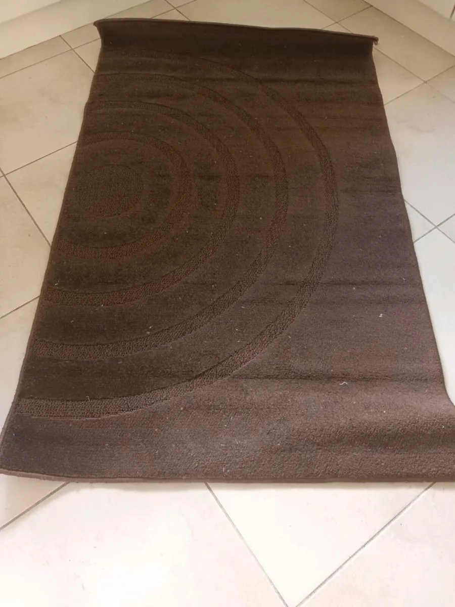 Carpet - Image 1
