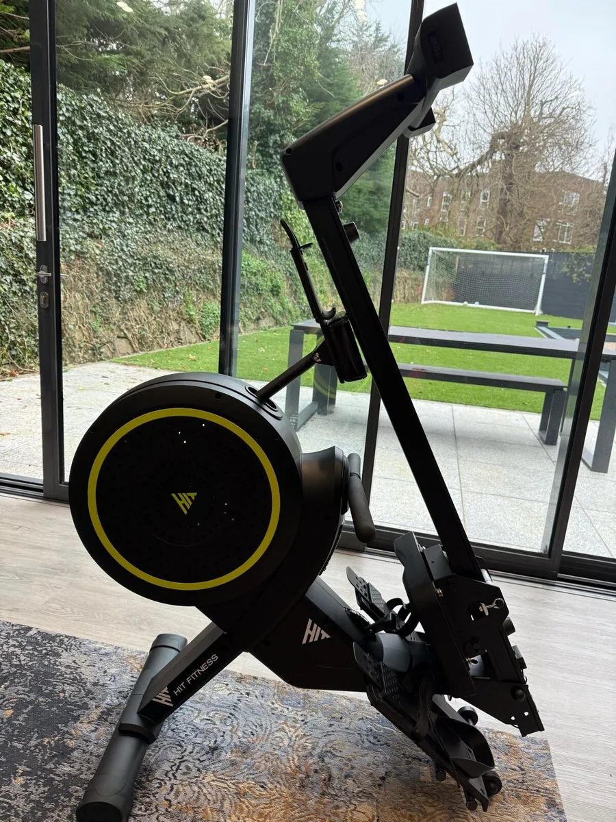 Rowing machine - Image 1