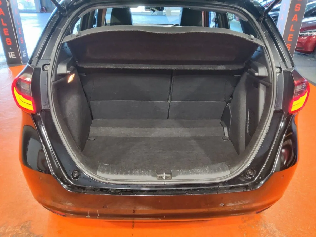 Honda Jazz 1.5i-mmd HEV Elegance Auto - Image 4
