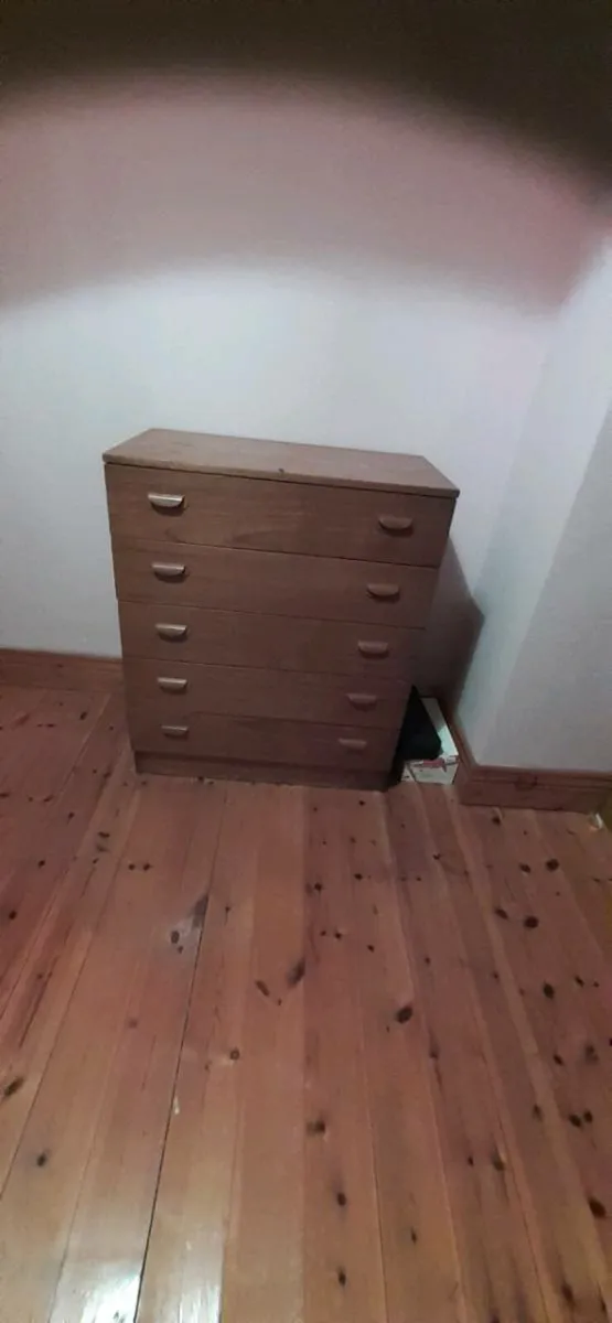 Chest of drawers - Image 2