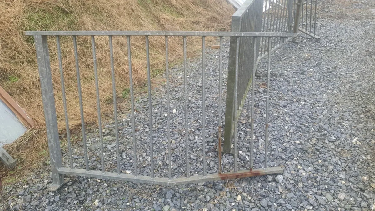 Galvanised Railing - Image 1