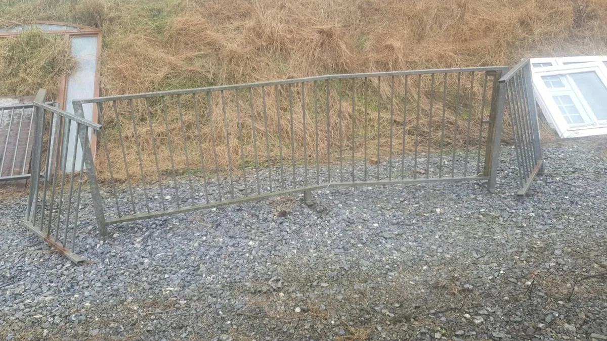 Galvanised Railing - Image 2