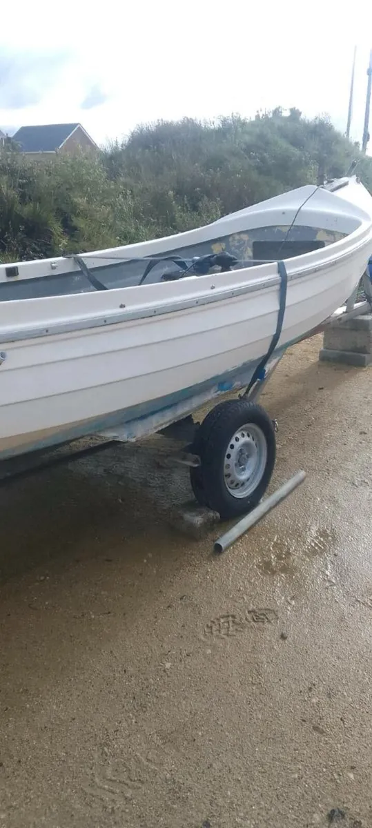 Orkney boat and trailer - Image 3
