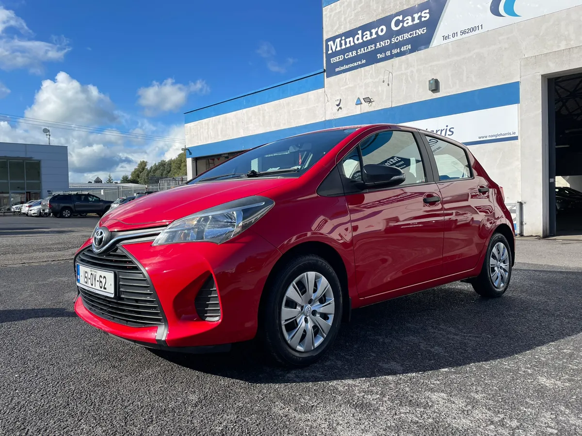 Toyota Yaris 2015//LOW MILEAGE - Image 2