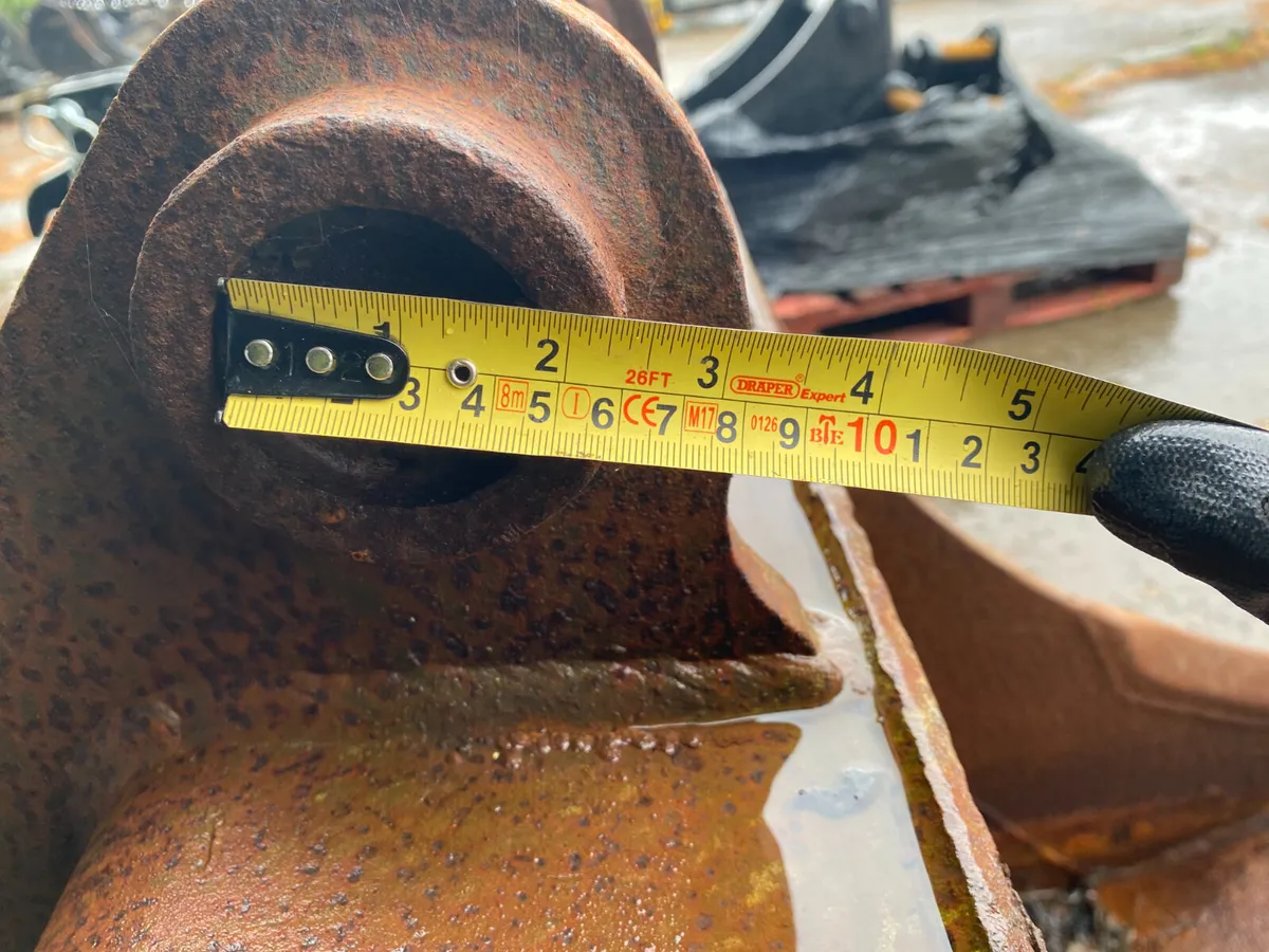 Used JCB Digging Bucket 980/A0402 - Image 4