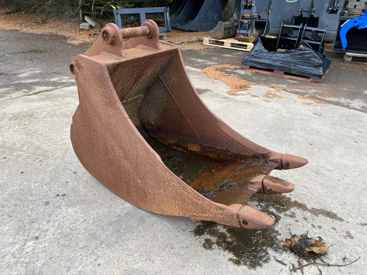 Used JCB Digging Bucket 980/A0402 - Image 1