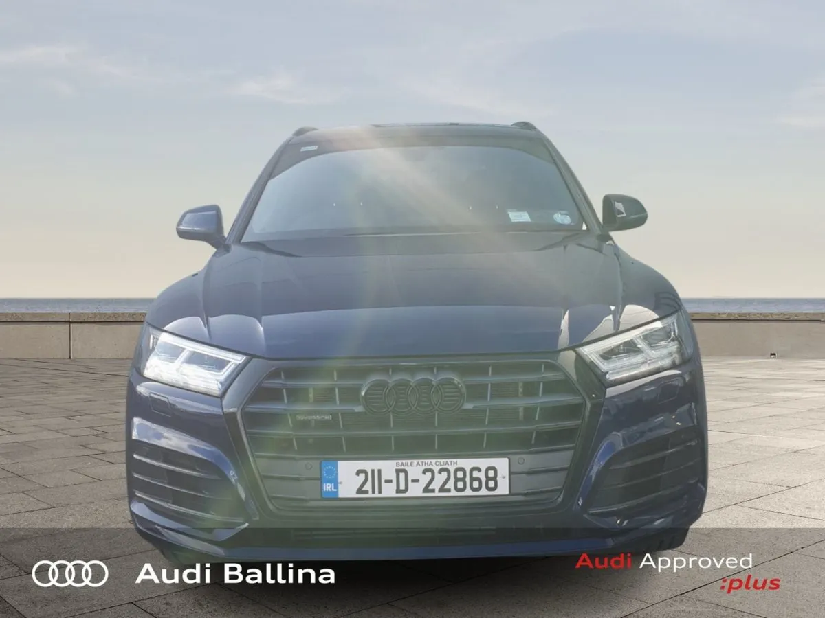 Audi Q5 50tfsie S Line Auto spotless Car - Image 4