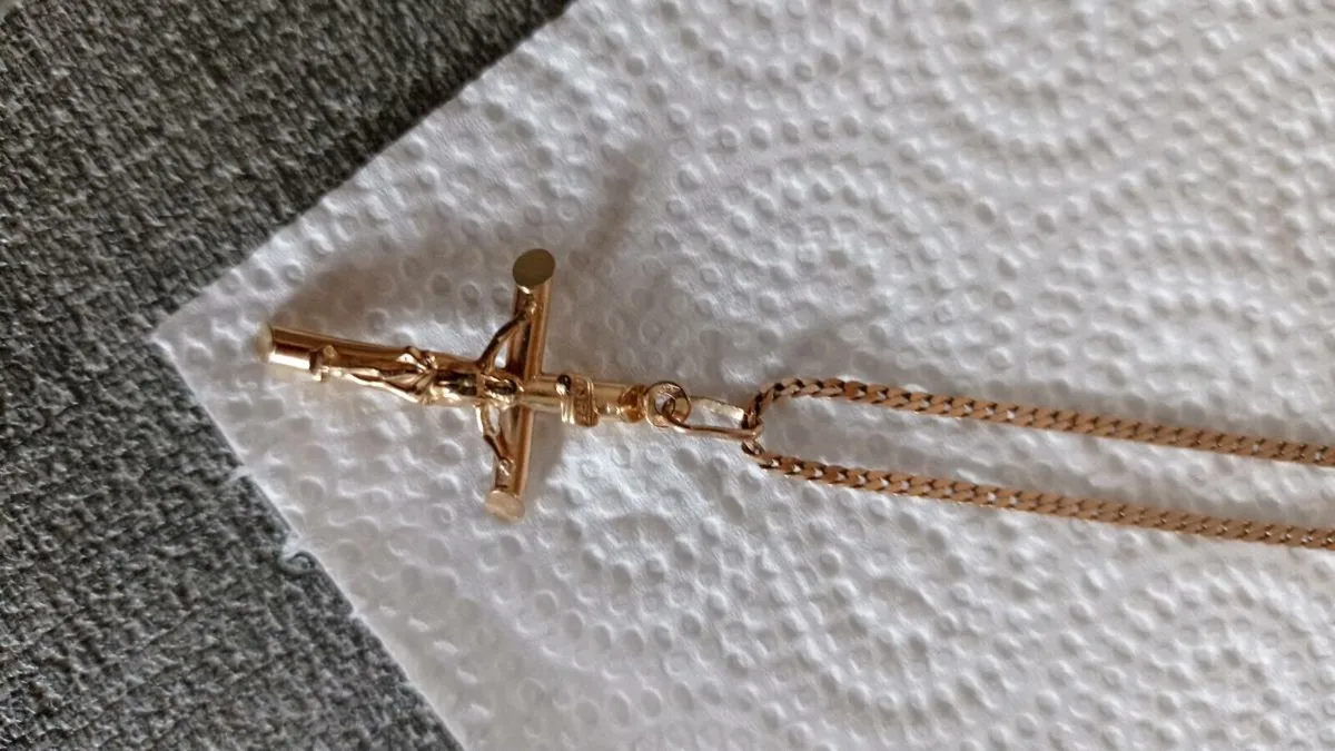Gold cross - Image 2