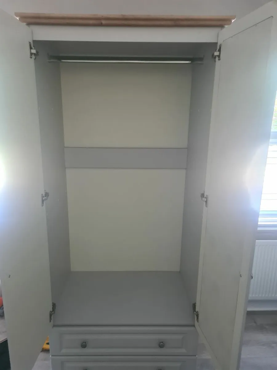 Wardrobe - Image 2