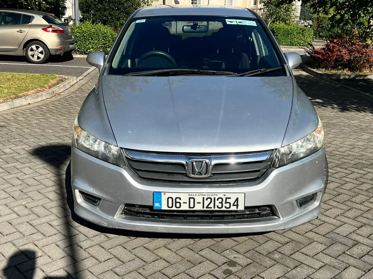 Honda Stream 2006 Automatic 1.8Petrol new nct 3/26 - Image 3